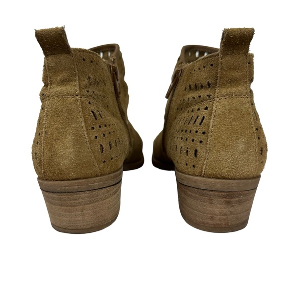 BareTraps Greta Suede Ankle Booties 8.5 - Picture 3 of 13